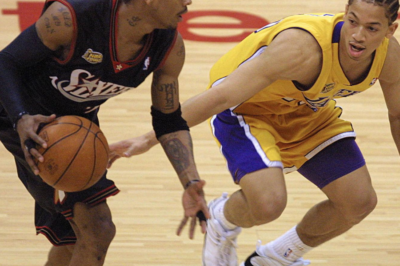Reflecting on a Historic NBA Playoff Moment: Allen Iverson’s Iconic Play Against Tyronn Lue, 25 Years Later