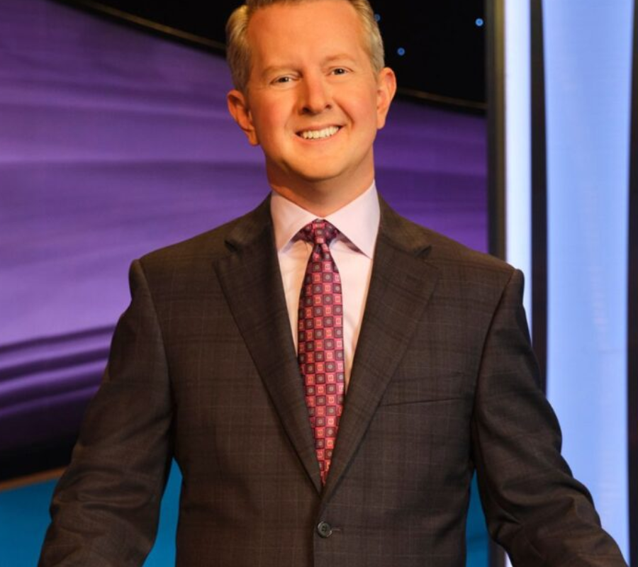 Ken Jennings is taking a stand — and his blunt message to anti-trans “bigots” and “cowards” is turning heads. What sparked the Jeopardy! host’s fiery response? Fans won’t want to miss what he said.